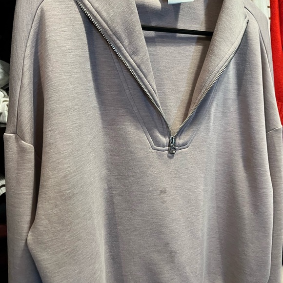 Varley Hawley Half Zip Sweatshirt in Taupe SZ Small Like New - Picture 7 of 7